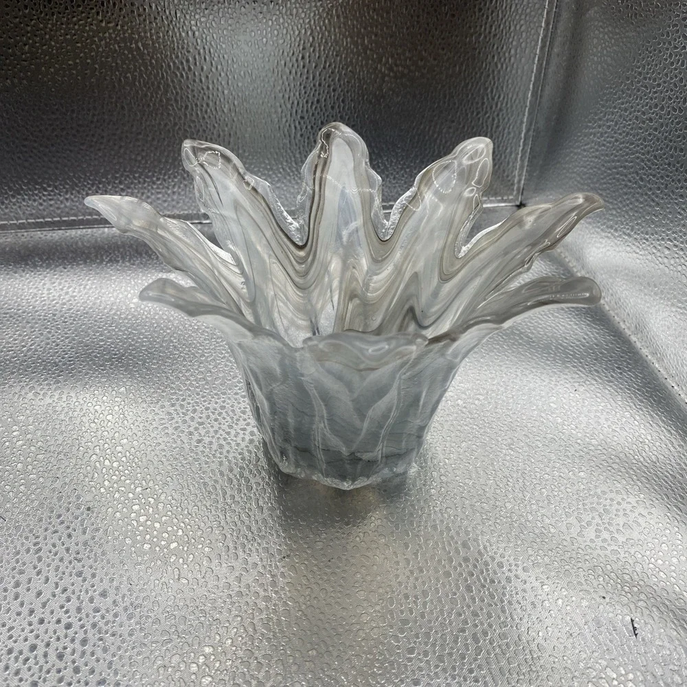 Murano Art Glass Vase 7 Inches Wide 5 Inches High Made In Italy